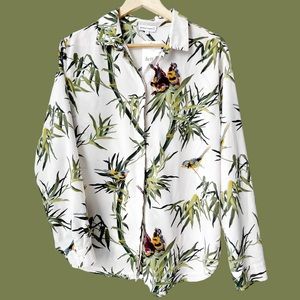 ✅ SALE NWOT Warehouse Barbican Collection Songbird Print Shirt